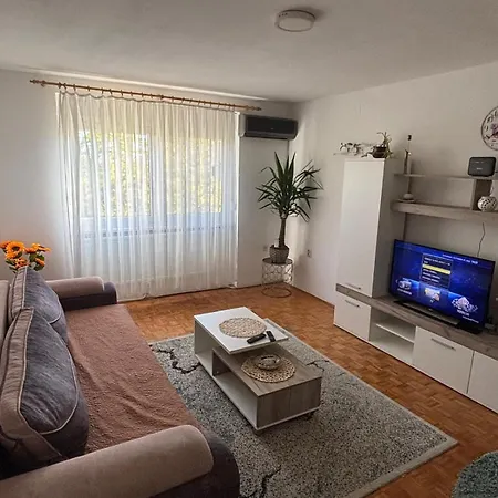 Pero Апартаменты Кикинда